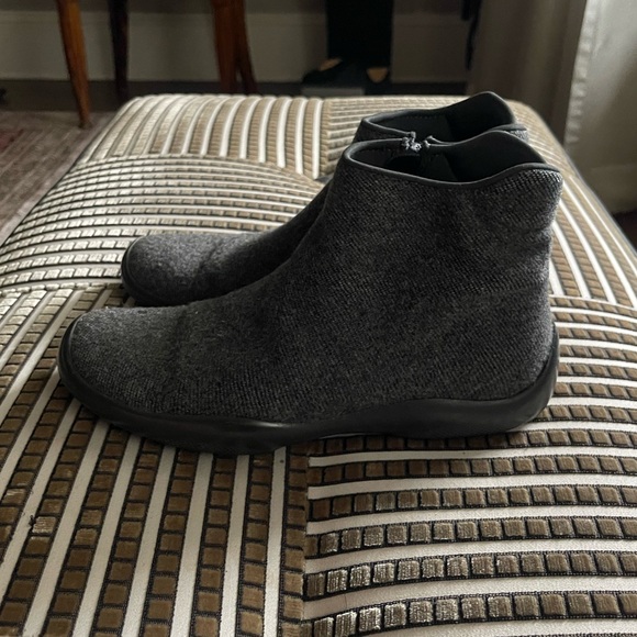 Vintage Prada Vibram Gray Ankle Boots - Picture 3 of 8